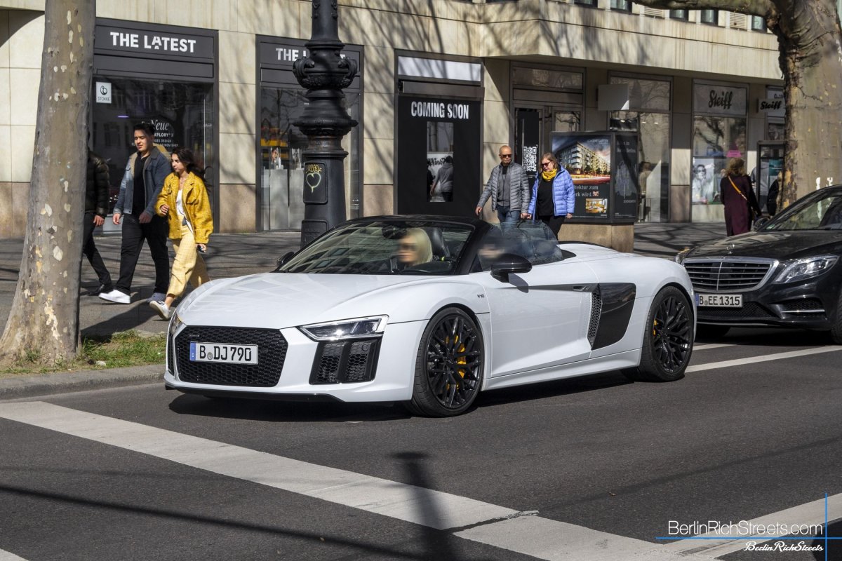 Audi R8 V10 Spyder (2016) spotted in Berlin — BerlinRichStreets